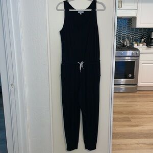 Gilli Black Ribbed Sleeveless Jumpsuit | L